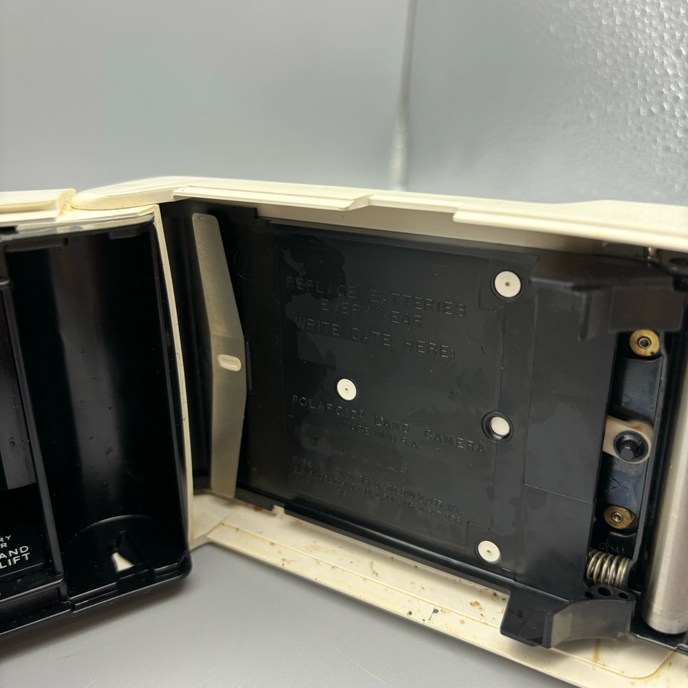 Polaroid Spectra 2/ Swinger Model 20‎ Instant Film Camera Untested - Picture 12 of 15